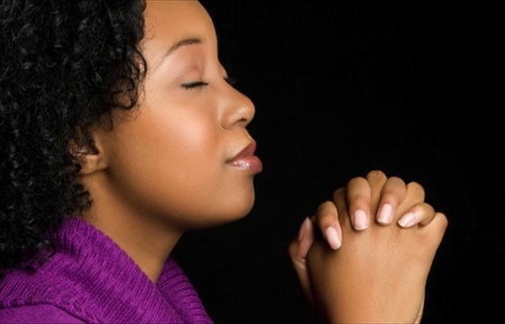 Black-Woman-purple-jumper-praying-11.jpg